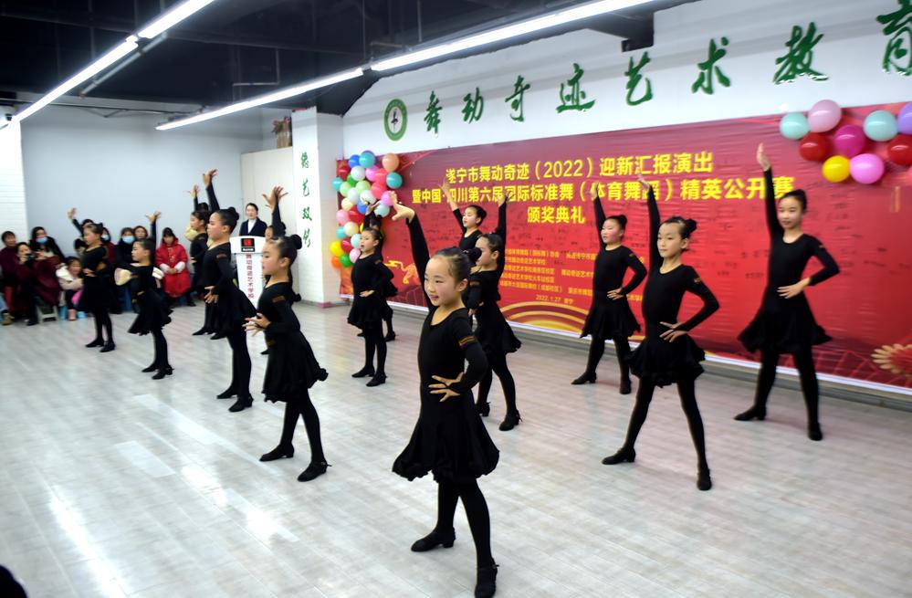 舞动奇迹，第二季冠军的璀璨时刻,舞动奇迹第二季冠军